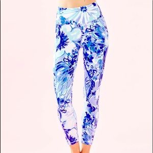 Lilly Pulitzer 24” Midi High Rise Legging M
